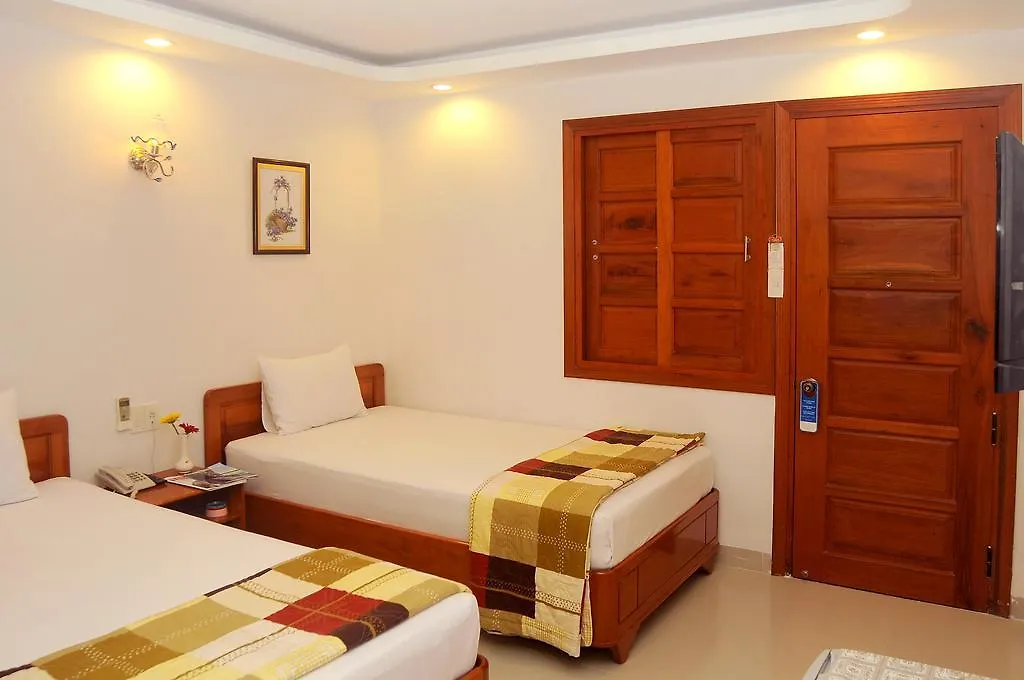 Nang Bien Hotel 芽庄